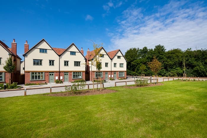 Master Gardens Ltd: Garden Services North London for Better Outdoor Spaces