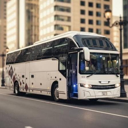 النقل البري بين مكة والرياض.. الخيار الأمثل للمعتمرين