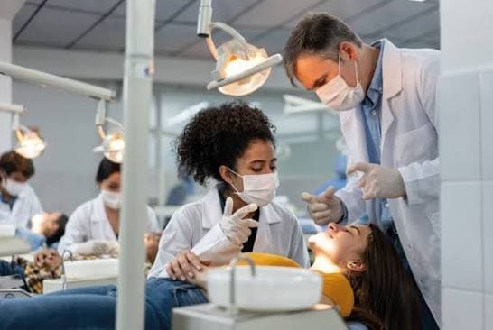 Best Dentist in Mansarovar for Expert Dental Care