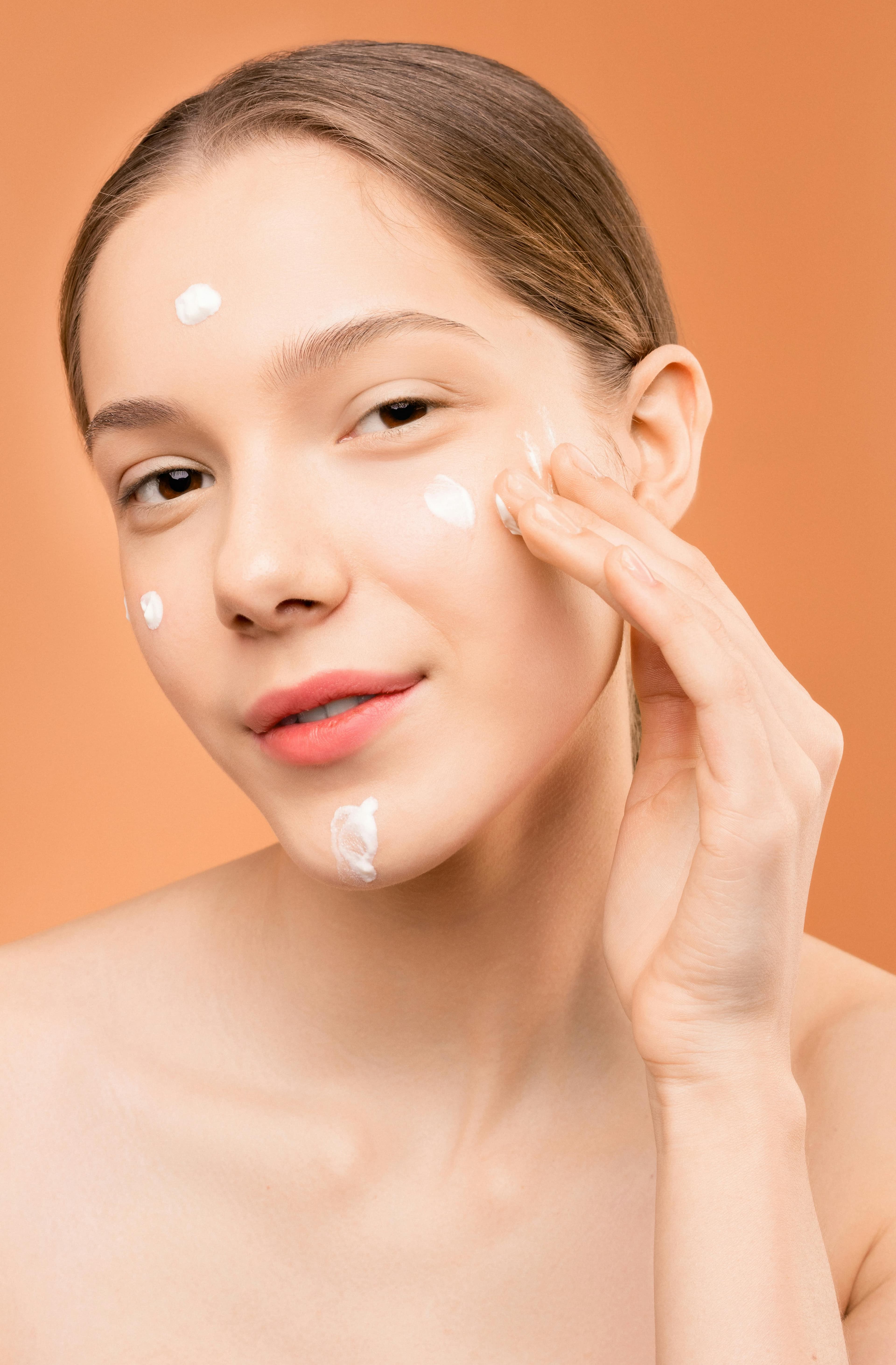 Aging: Understanding the Process and Modern Solutions for a Youthful Appearance