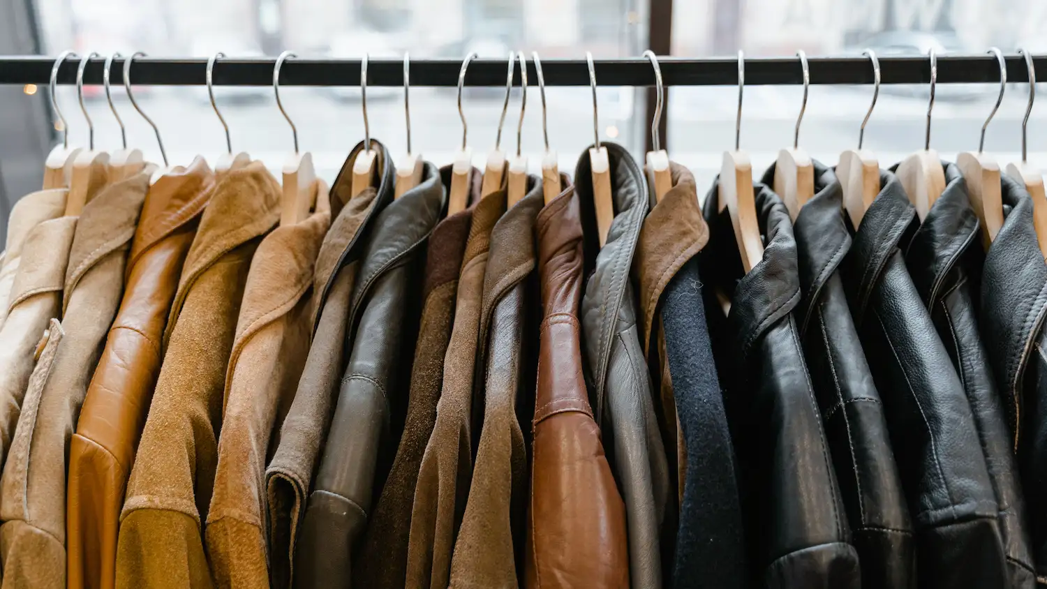Pairo Lifestyle: Leather Jacket Care Guide – How to Clean, Condition & Store Your Leather Jacket