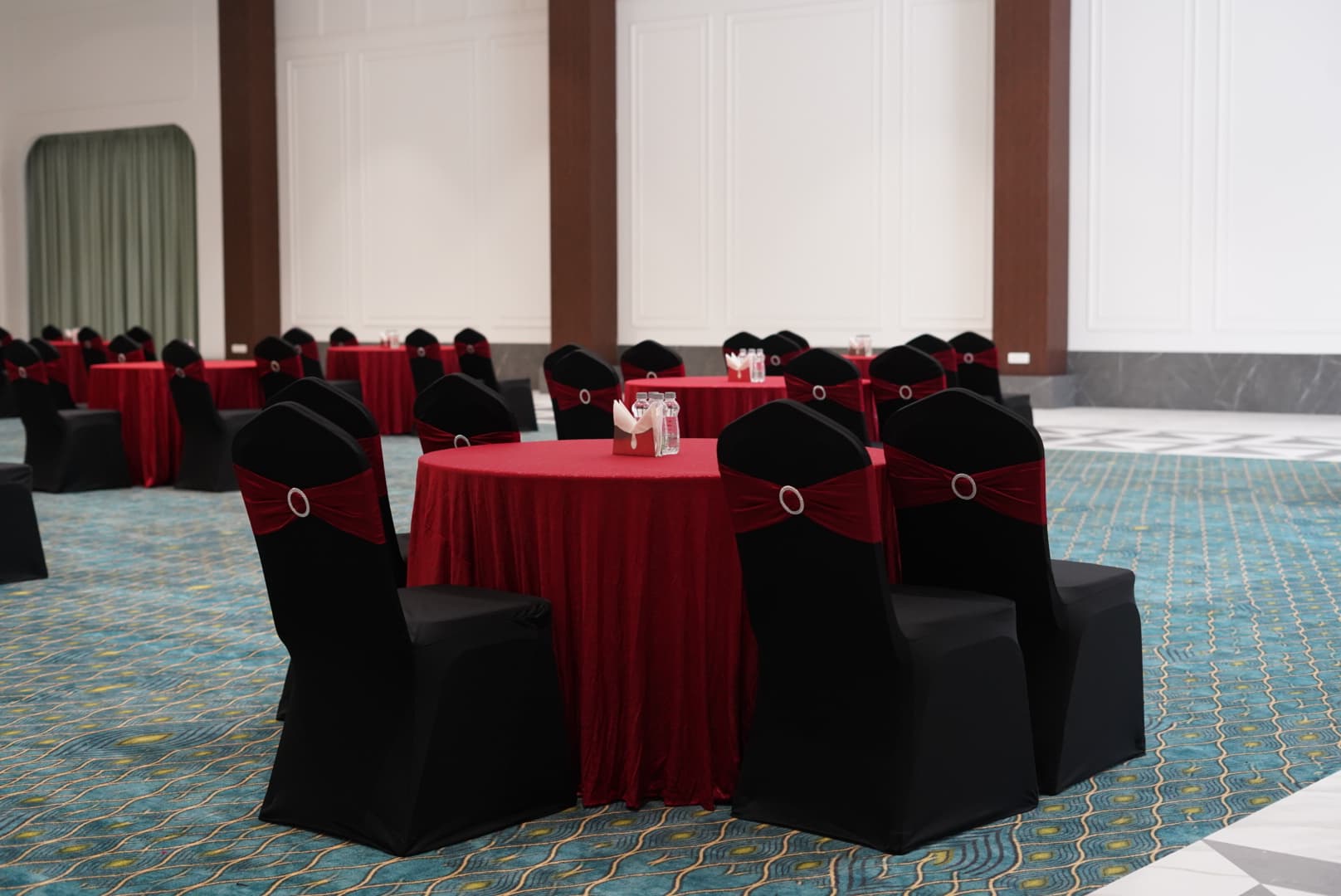 Team Building Activities in Rajkot for Corporate Groups