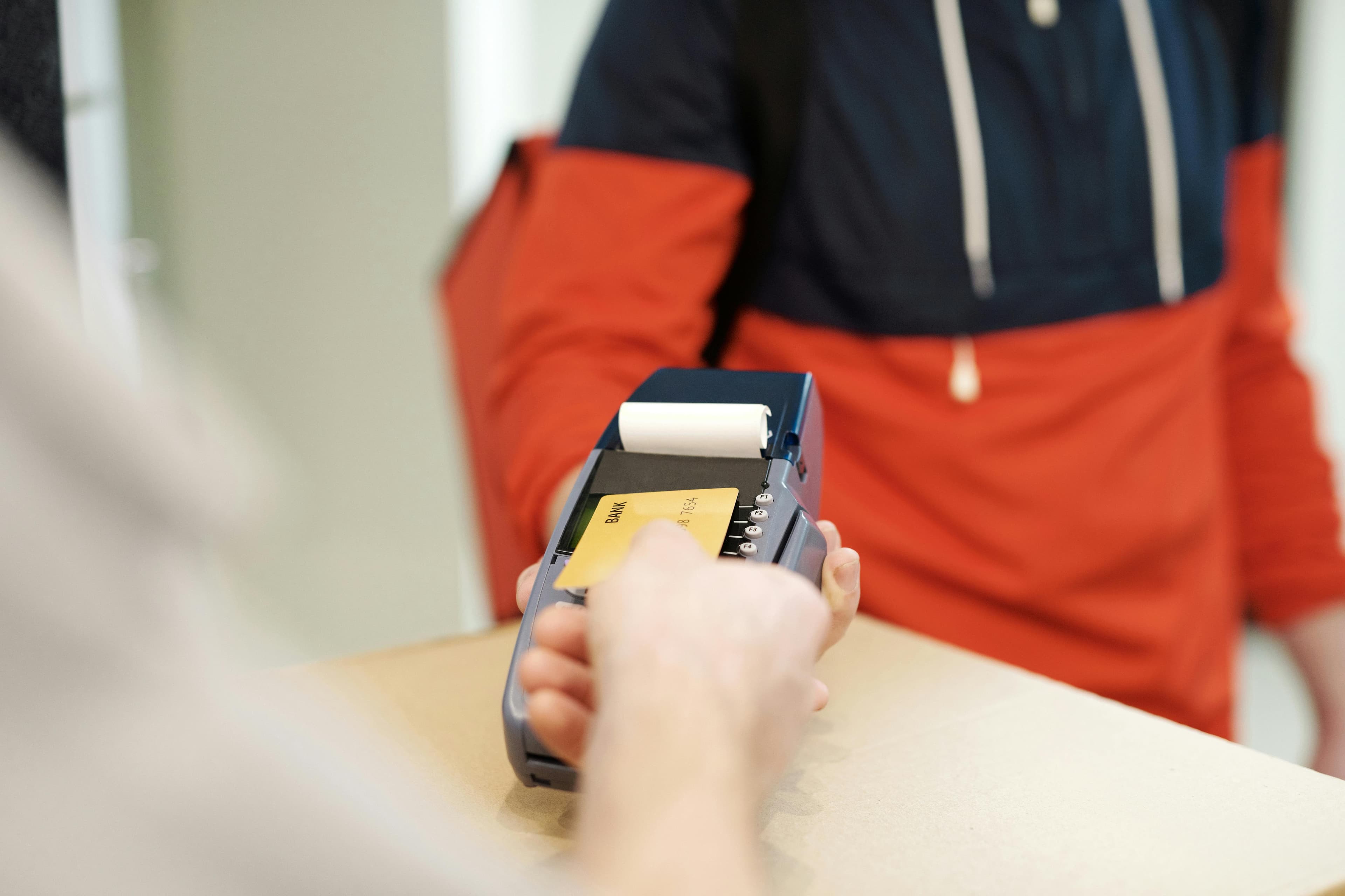 Smart Grocery Budgeting Tips and the Best Credit Card for Groceries in 2026