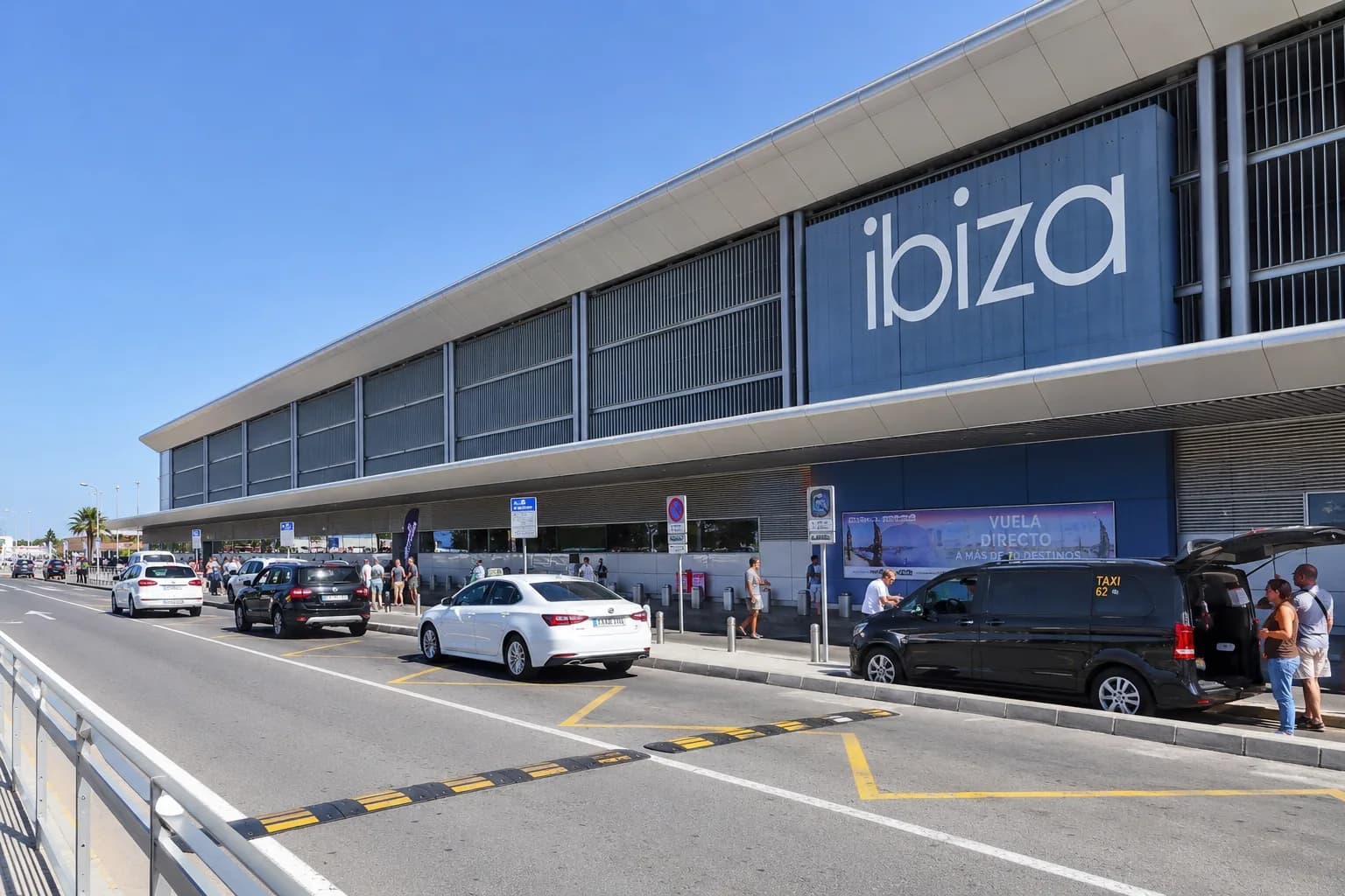 Ibiza Airport Taxi | Fixed-Price IBZ Transfers