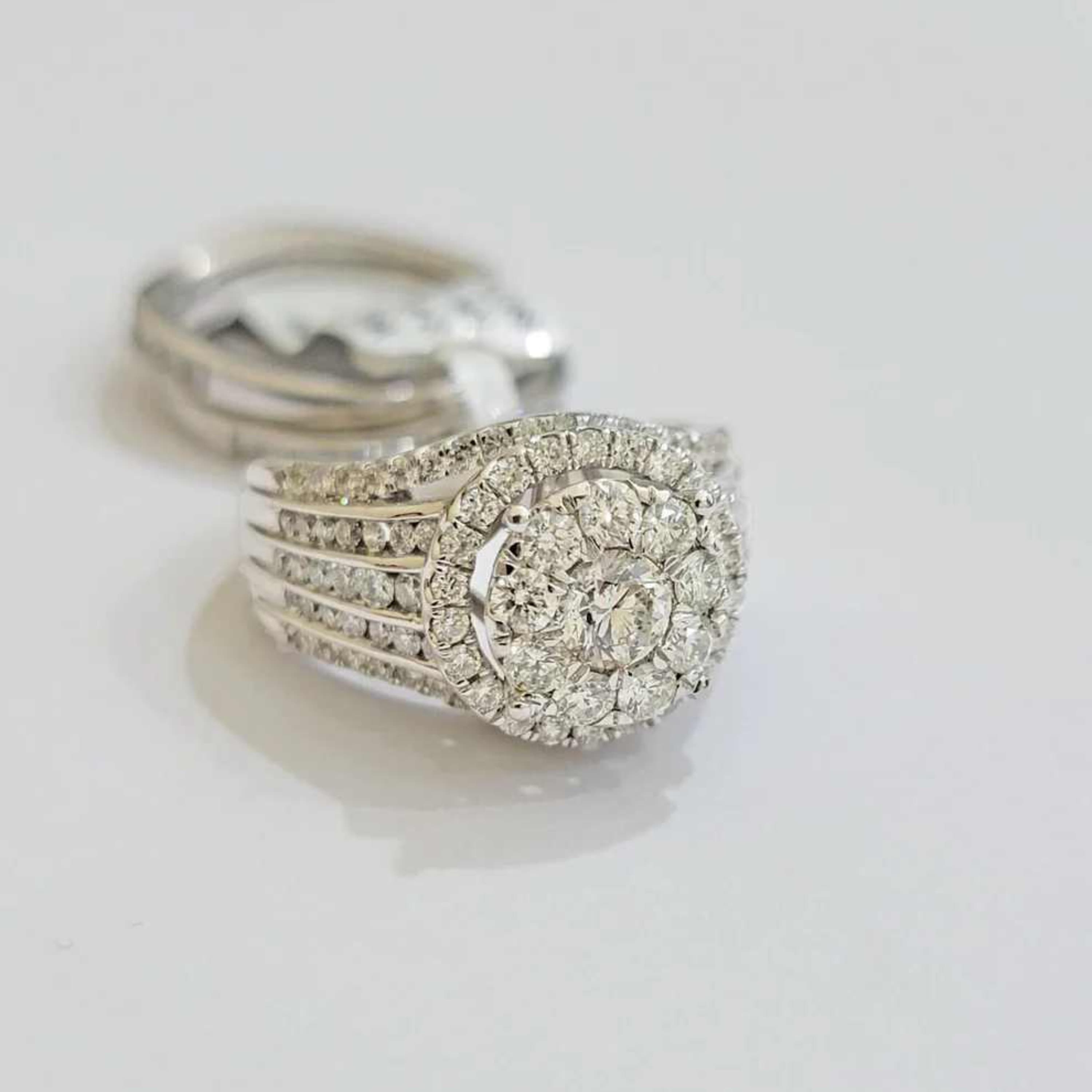 Shop 10K Gold Wedding Bands for Men & Women in Texas, USA