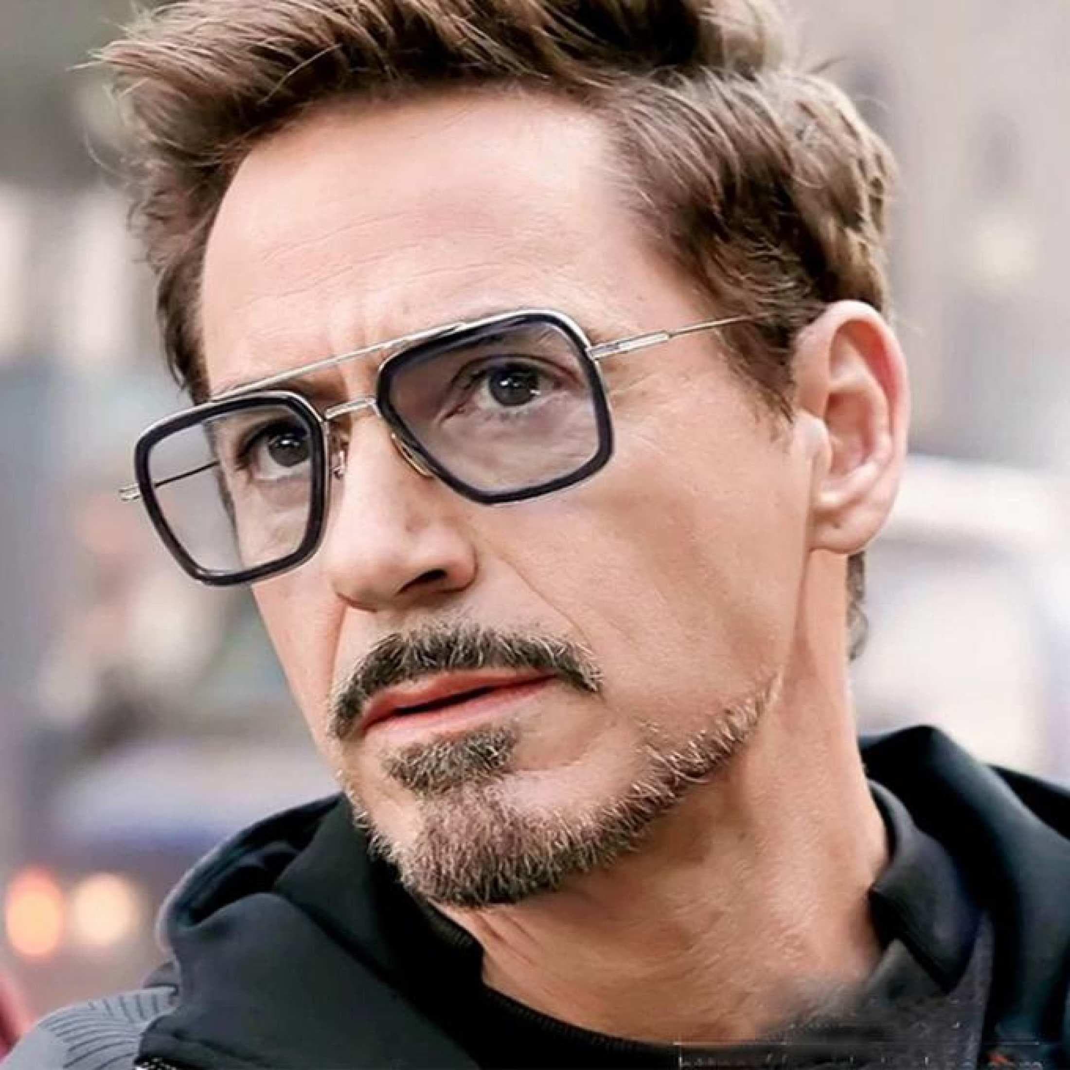 How Eyewear Complements and Enhances Traditional Menswear Styles