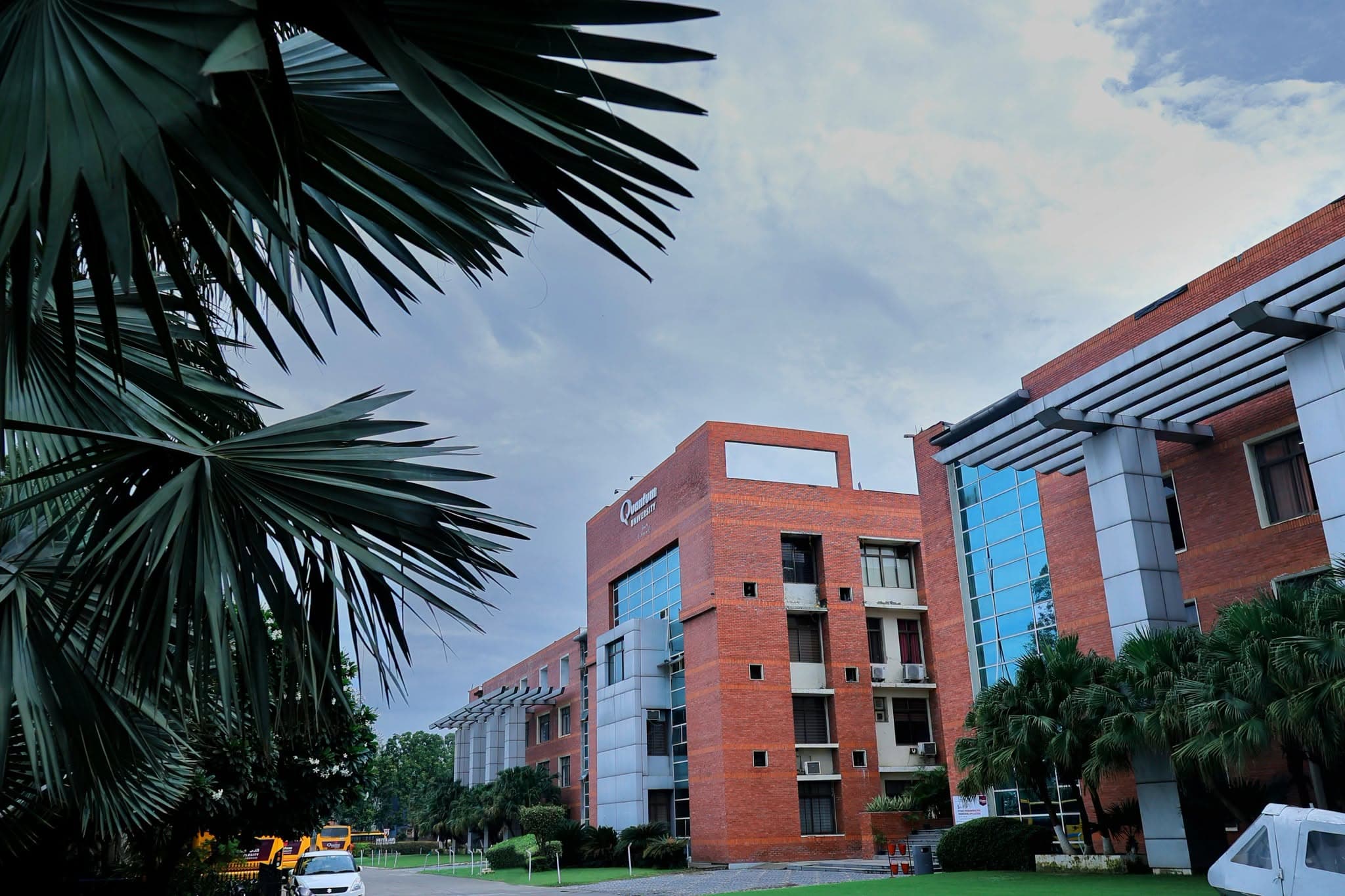 MBA Colleges in Dehradun for Aspiring Entrepreneurs