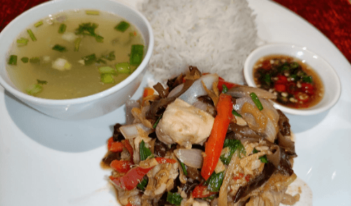 From Bangkok to Your Table: Experience Thai Curry Bliss with We The Chefs