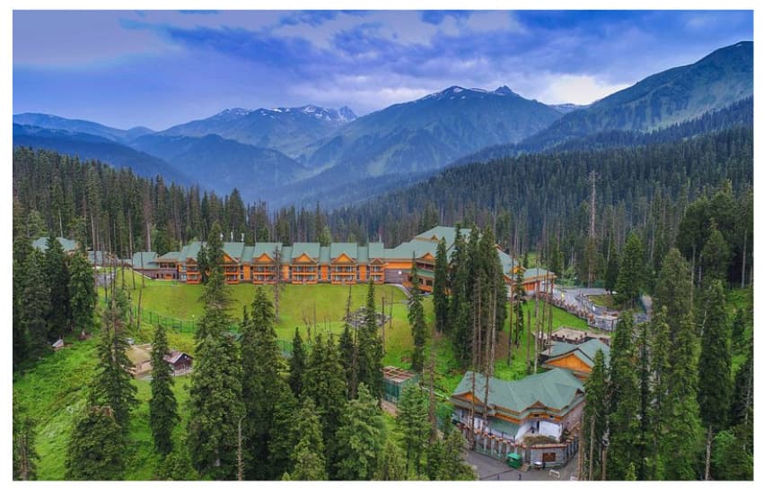Luxury in the Shade: India’s Best Summer Hideaways
