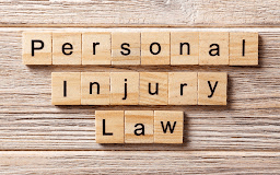 A Consumer’s Guide to Personal Injury Attorneys: Navigating the Legal Odyssey in Miam