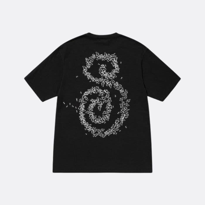 How young shoppers wear Stussy outfits this season
