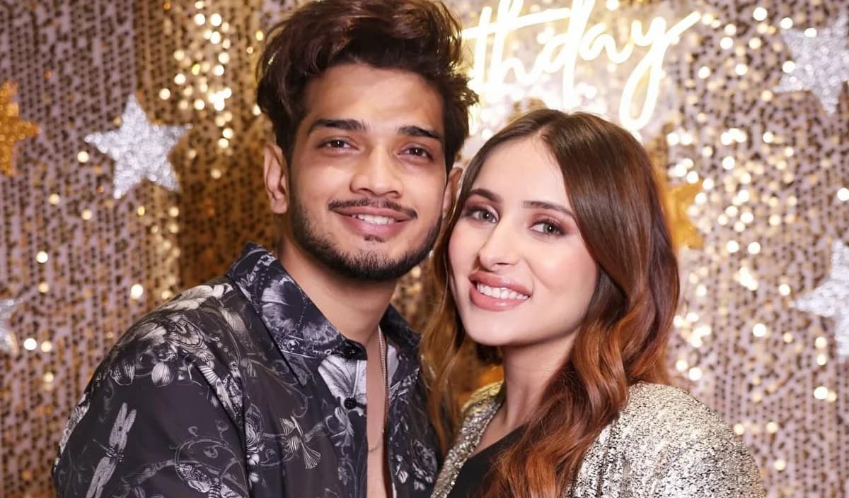 'घर में बरकत आई', Munawar Faruqui और Mehzabeen Coatwala 