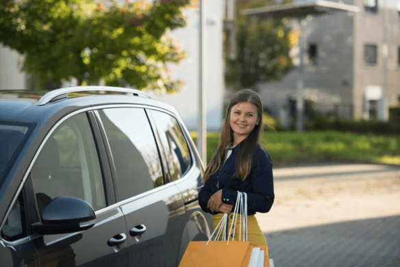 Chauffeur Services for Melbourne Shopping Excursions