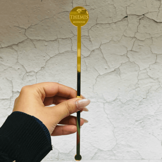 Elevating Elegance: The Allure of Tweaked Wedding Cocktail Stirrers
