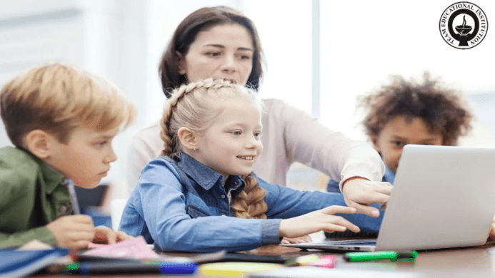 "Becoming the Best Montessori Educator: Your Guide to Top Online Teacher Training Programs" 