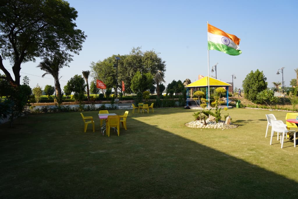 Plot for Sale Near Jewar Airport with Easy Payment