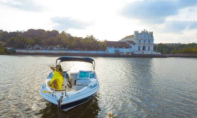 Sail into Luxury: Unveiling the Ultimate Yacht Experience in Goa