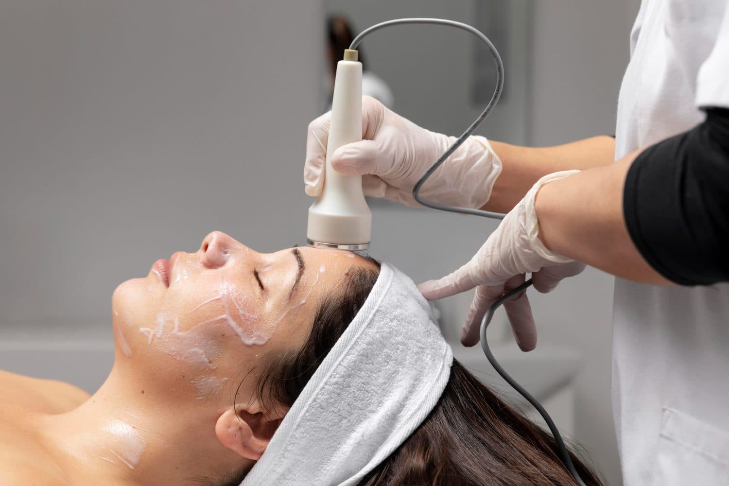 The Complete Guide to Hydrafacial for Glowing Skin