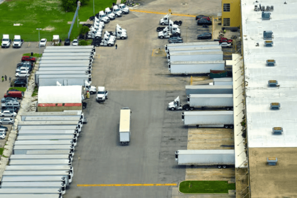 How to Find the Right Truck Commercial Parking Space for Rent