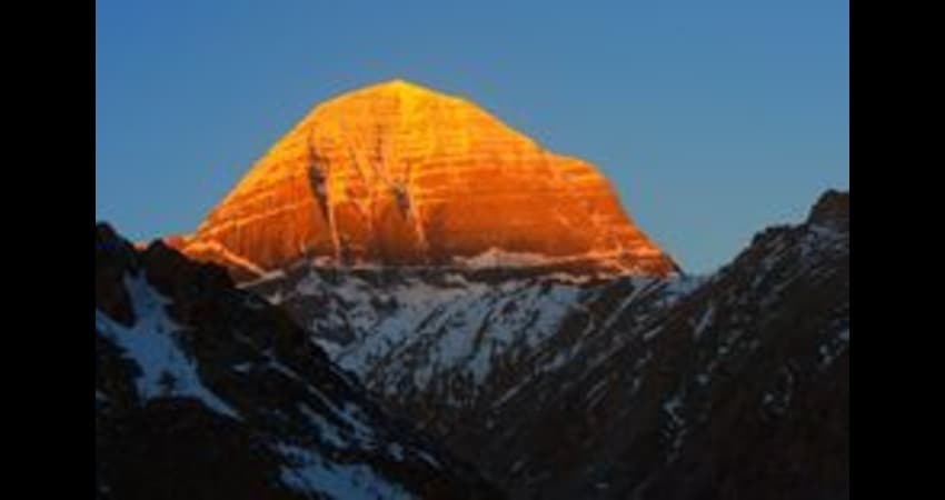 An Amazing Kailash Mansarovar Yatra by Helicopter