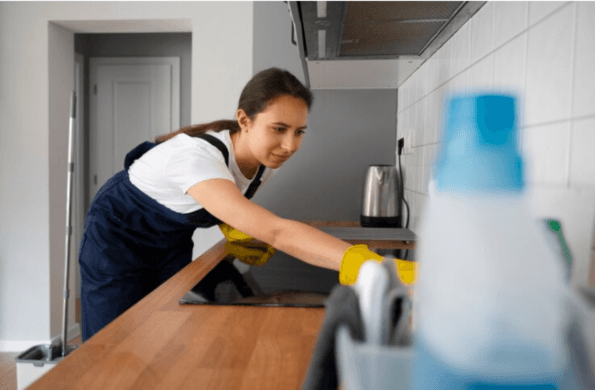 7 Essential Benefits of Professional Housekeeping Services: Enhancing Your Home's Cleanliness and Co