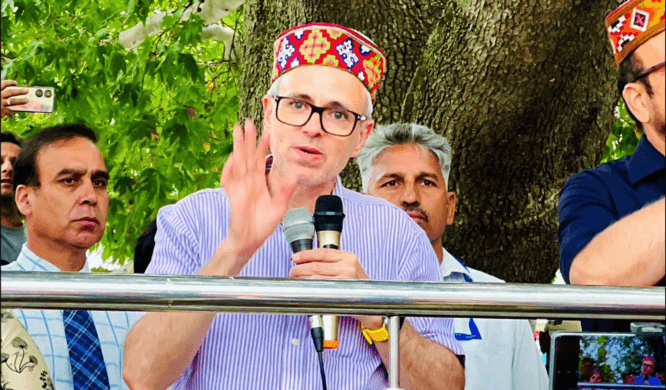 Prime Minister should focus on deteriorating security situation in Jammu and Kashmir instead of dyna