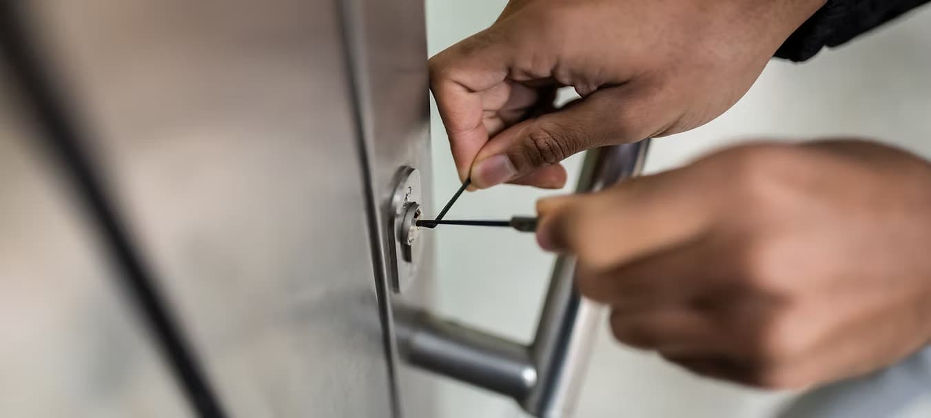 Aditum Locksmiths (Auto Key & Domestic)