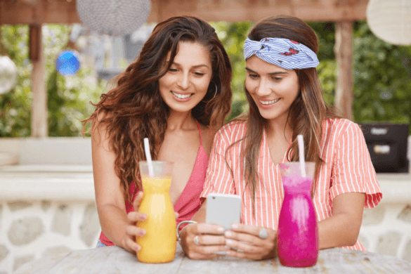 Hosting the Perfect Smoothie Party