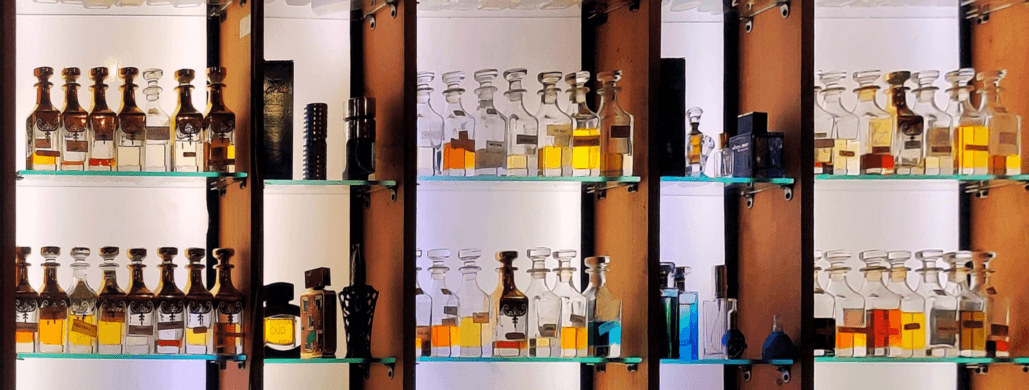 About Izharson Perfumers
