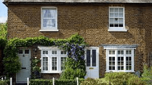 DIY vs. Professional: When to Hire a Party Wall Surveyor London