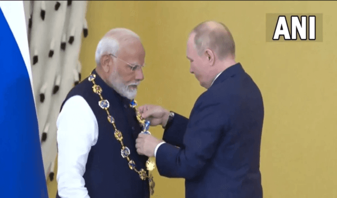 PM Modi received Russia's highest honour, Putin presented him with the Order of the St. Andrew Apost