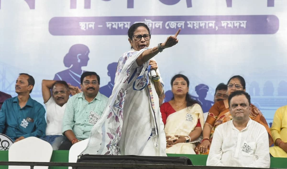 Nari Shakti Bill पर Mamata Banerjee का PM Modi पर वार