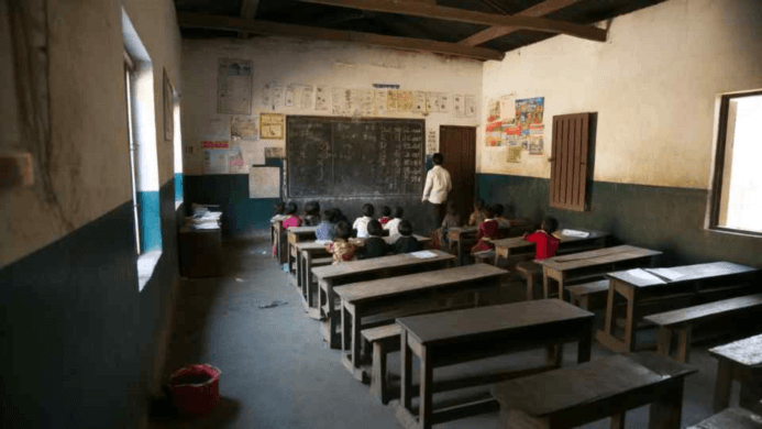An Overview of Elementary School Classroom in a Slum