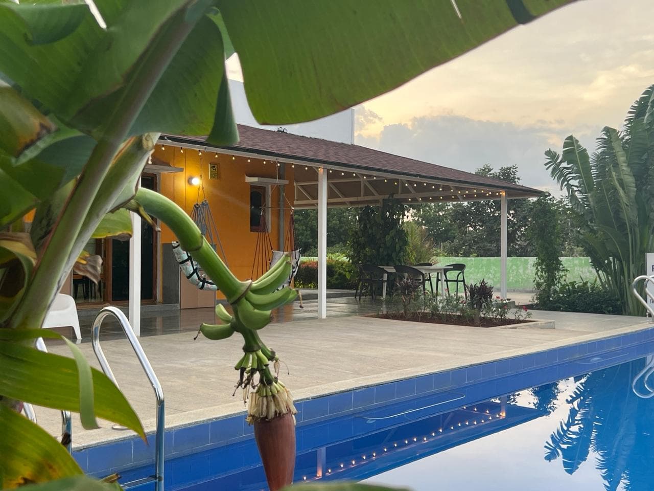 Budget Farmhouses in Hyderabad Under ₹10K & ₹15K