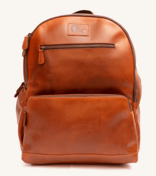 Handcrafted and Mastered: 10 Minimalist Leather Bags and Accessories for Every Occasion