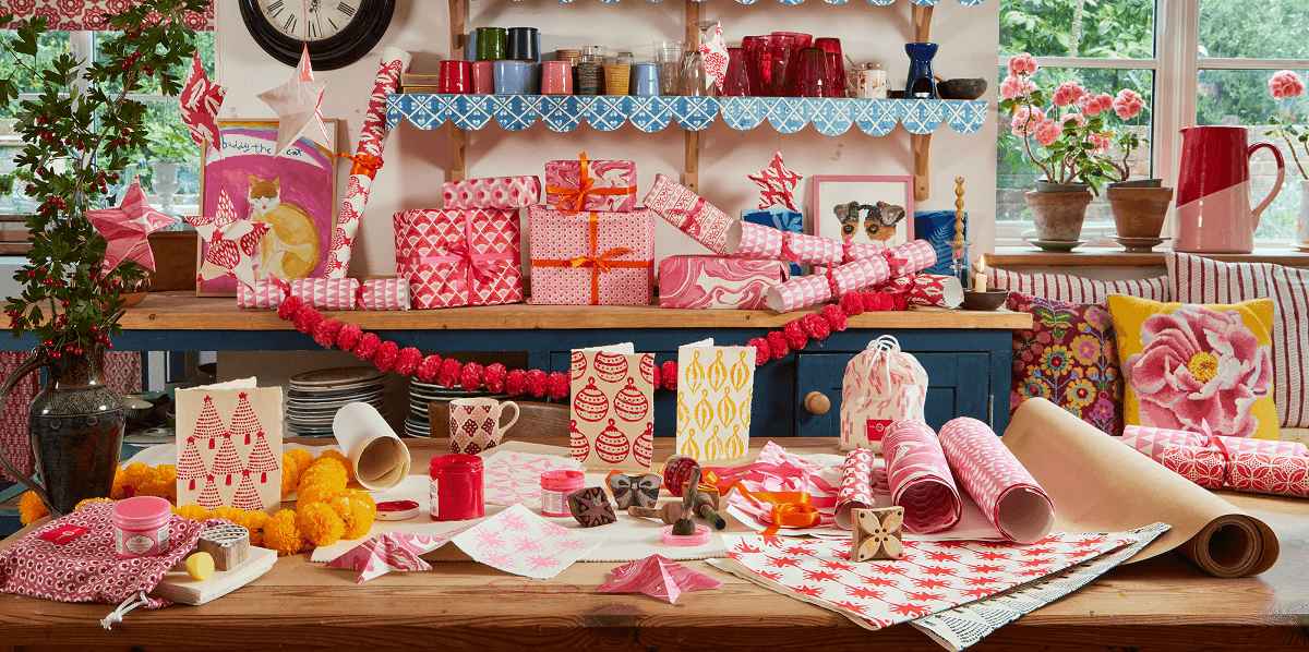 How to Make a Reusable Christmas Gift Box