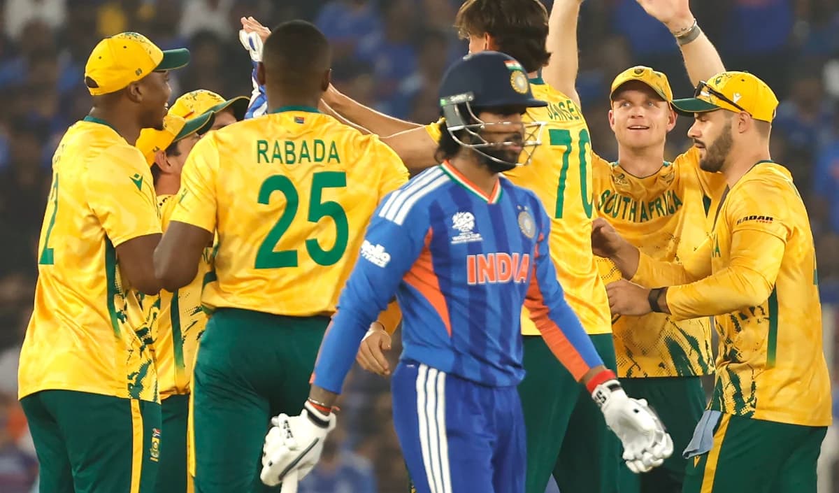 Super 8 में Team India की हार पर मंथन, खराब Strategy 