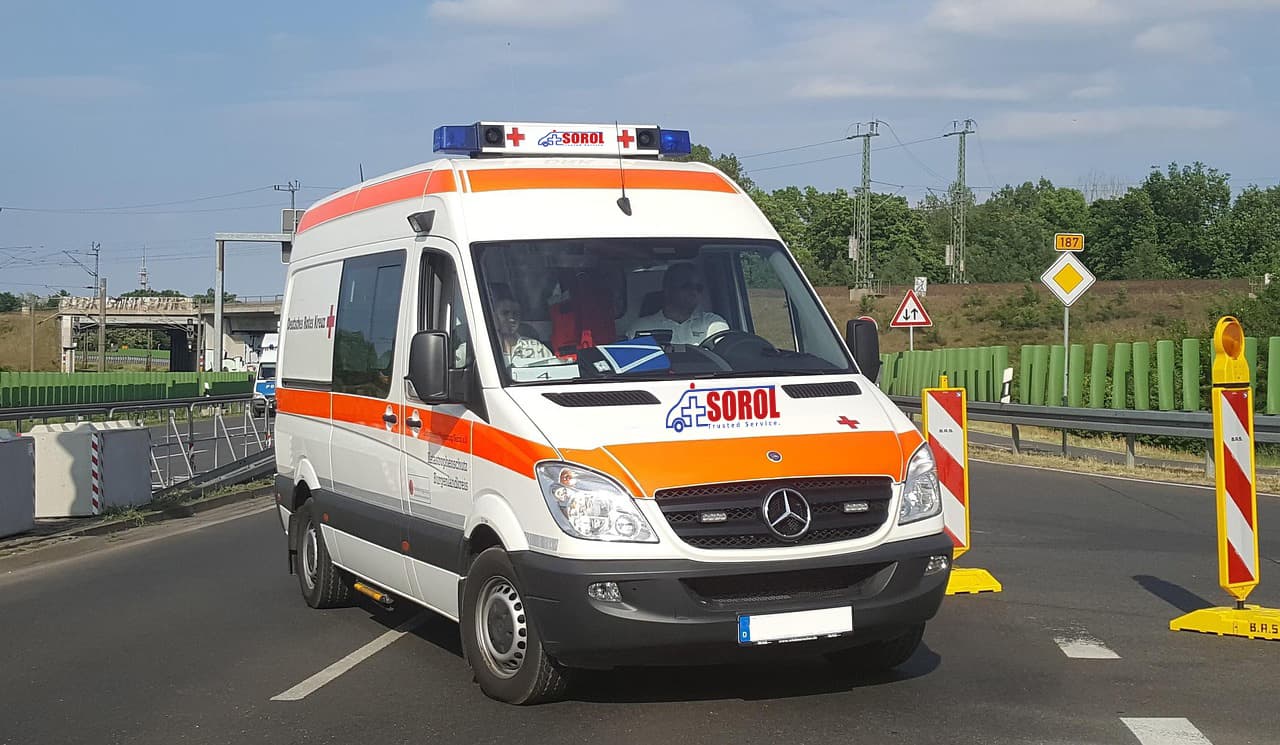 Ambulance Service Trusted Fast & Reliable