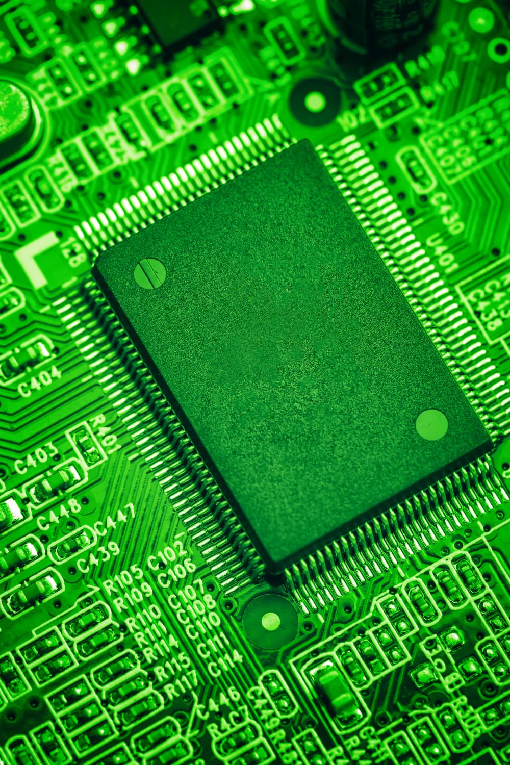 NVIDIA TESLA V100 Explained: Architecture and Advantages