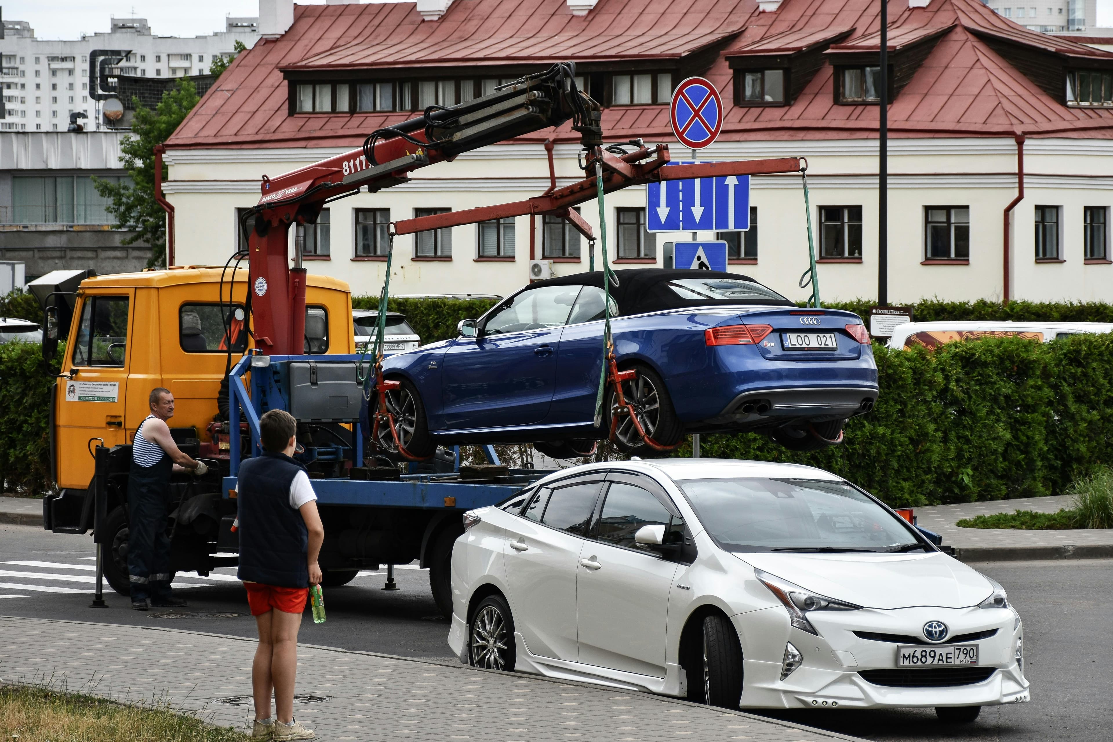 Fast and Reliable Car Recovery and Towing Near Me in Dubai