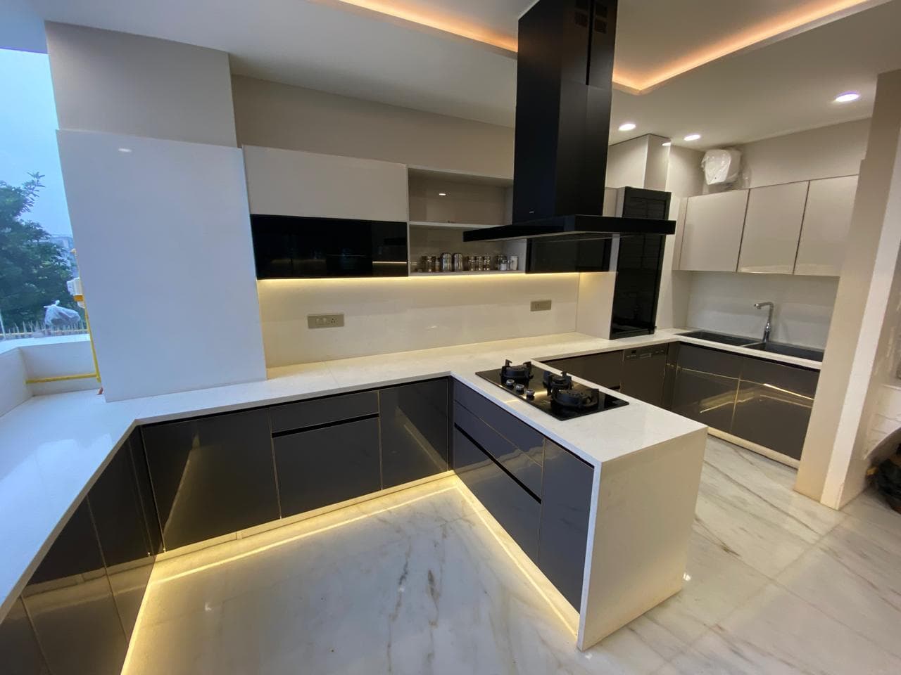 Top Modular Kitchen Manufacturers in Delhi – Almac