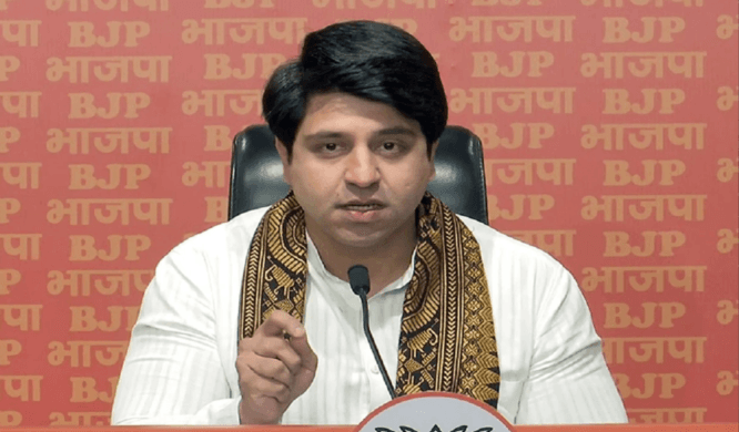 If Israel helps people with pagers and walkie-talkies...Congress leader raised questions about EVM, 