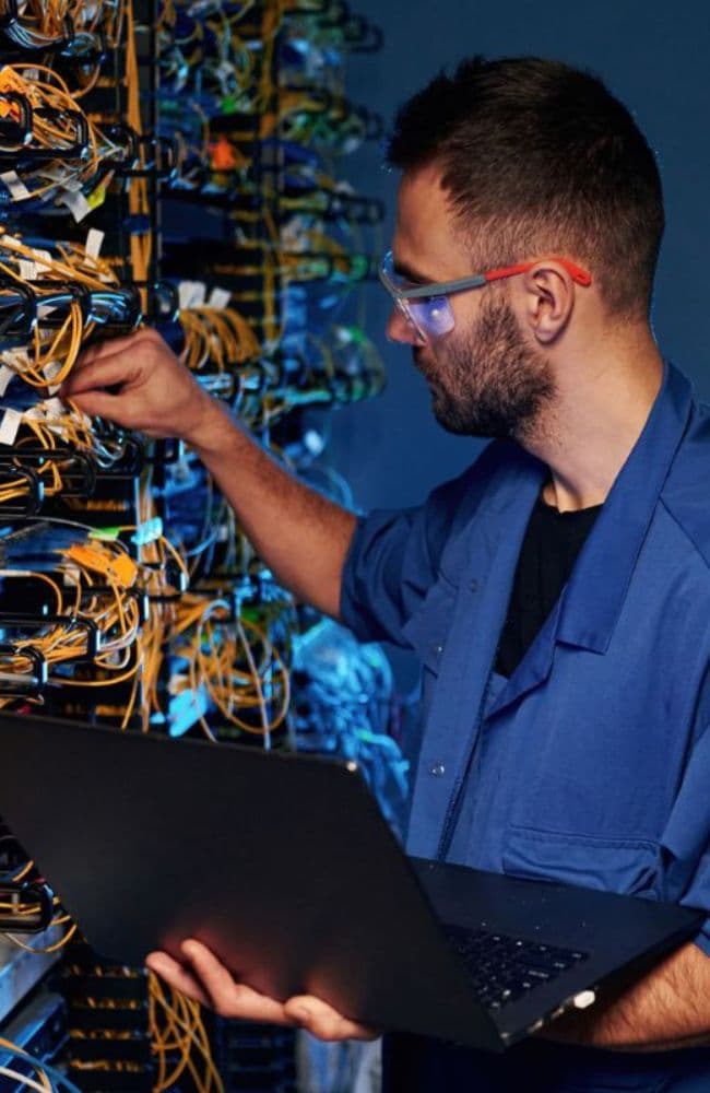 IT Networking Services Company Dubai - F2 Technology LLC