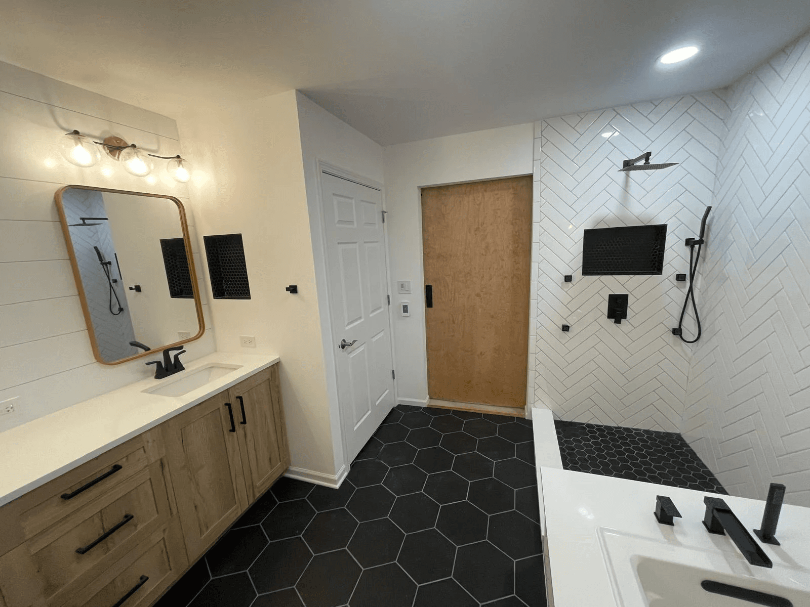 Standard IL - Remodeling, Renovation & Construction Services