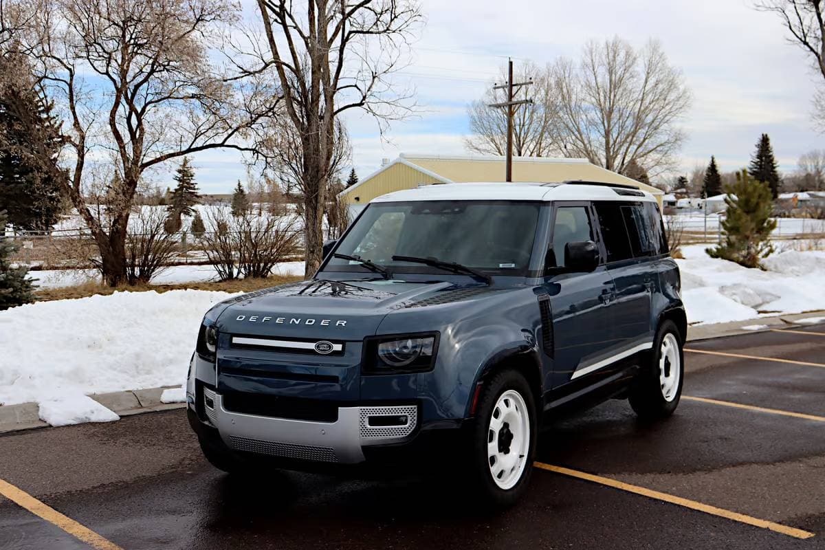 Top Luxury Car Rental Services in Delhi 