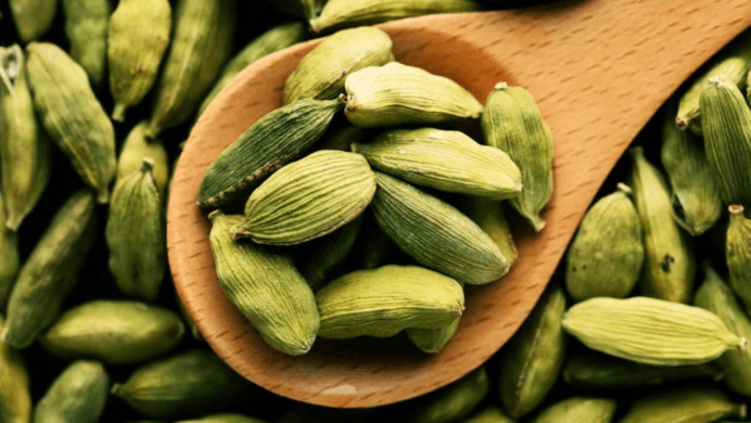 WHAT IS IT THAT CARDAMOM IS USE TO DOING?