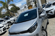 Servicios de alquiler de coches de lujo en línea | Damsrentacar.com