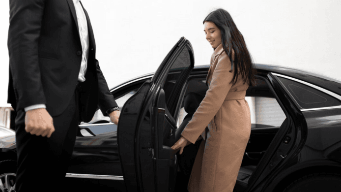 Melbourne Art Scene: Gallery Hopping with Chauffeurs