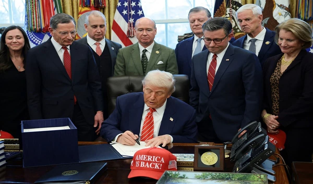 US में Cyber Crime पर Donald Trump का बड़ा एक्शन