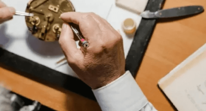 Who Replaces Watch Batteries In My Area? | Zillion Jewels
